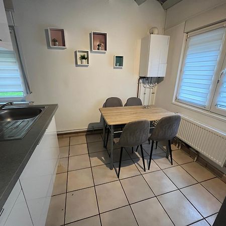 Appartement De Charme 40M2 Proche Centre Hospitalier Валансьен Экстерьер фото